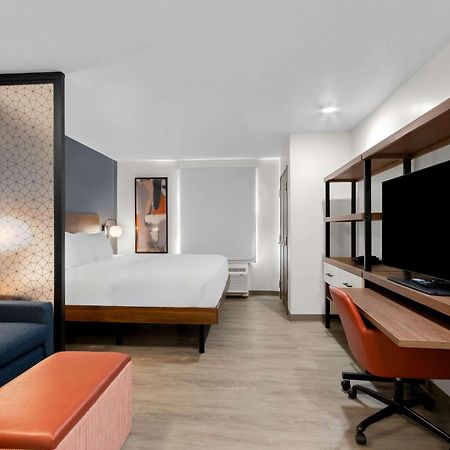 Everhome Suites Glendale Sports Entertainment District ภายนอก รูปภาพ