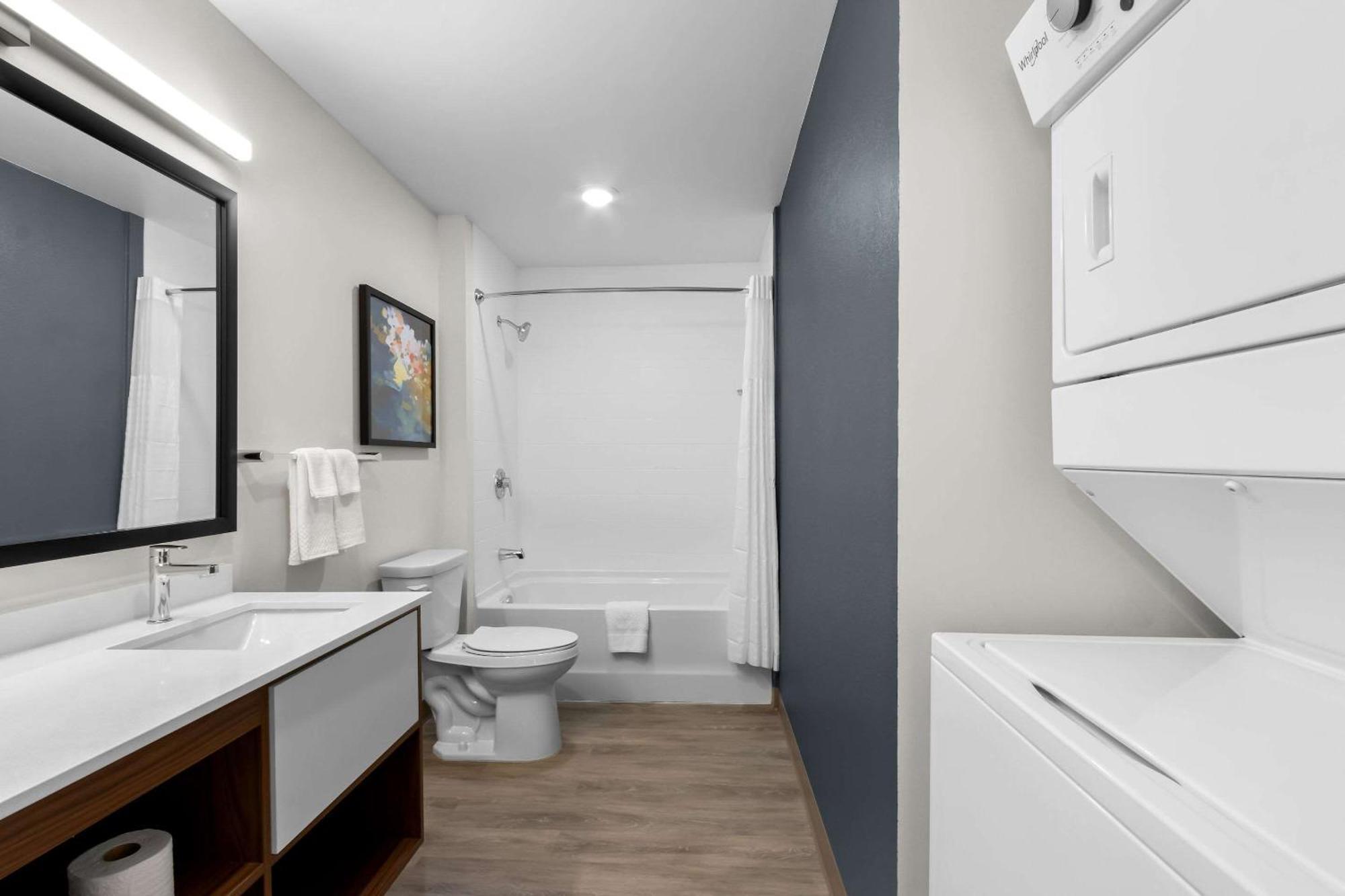 Everhome Suites Glendale Sports Entertainment District ภายนอก รูปภาพ