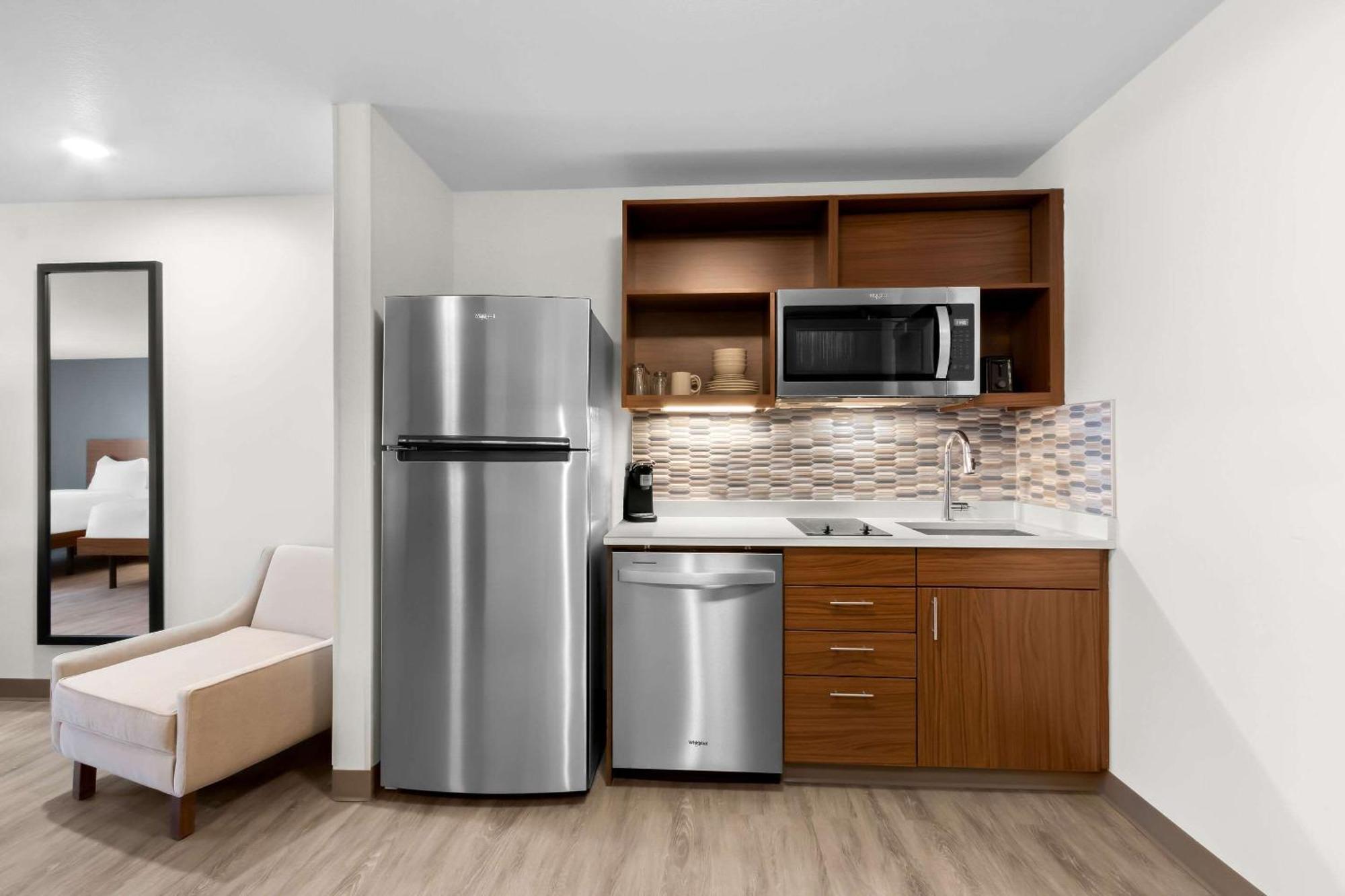 Everhome Suites Glendale Sports Entertainment District ภายนอก รูปภาพ