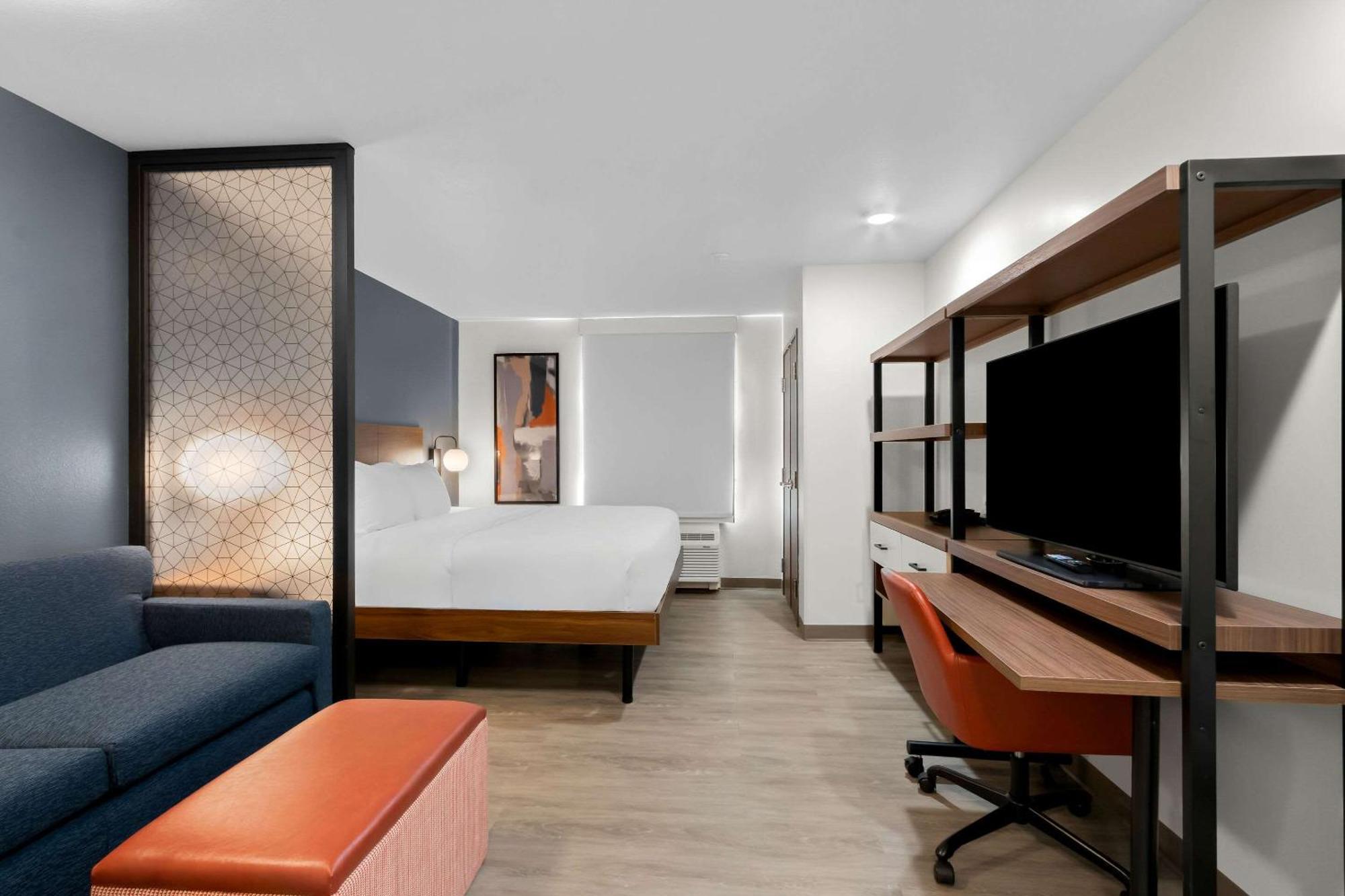 Everhome Suites Glendale Sports Entertainment District ภายนอก รูปภาพ